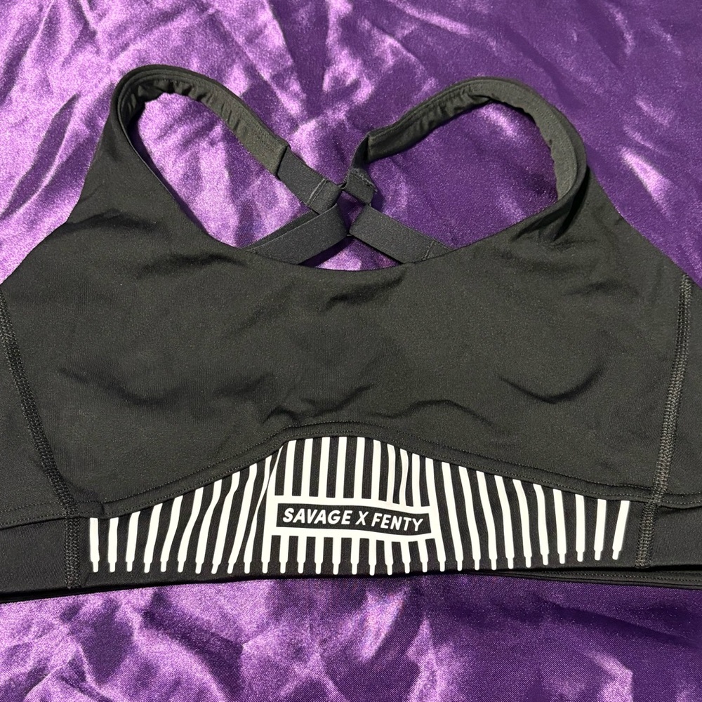 Sale! Savage X Fenty Black and White Striped Sports Bra - Picture 5 of 7